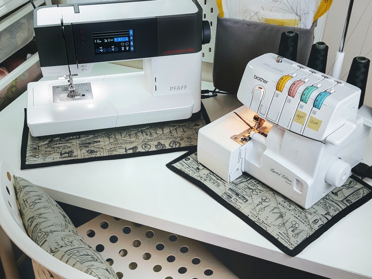 Sewing new Machine Mats and matching Cushion – Tutorial
